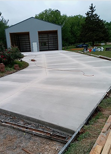 Concrete Driveways in LaDue / Concrete Driveways LaDue Missouri