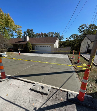 Concrete Driveways in LaDue / Concrete Driveways LaDue Missouri